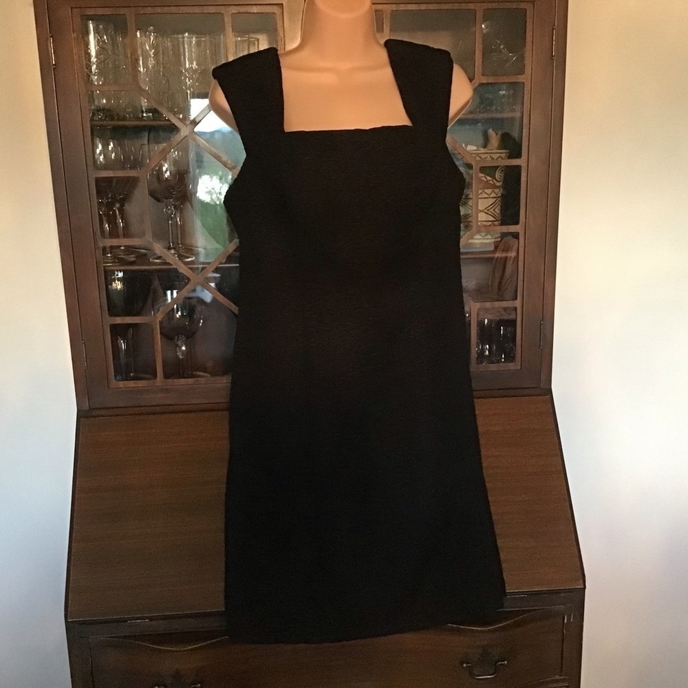 Connected Apparel Dress​